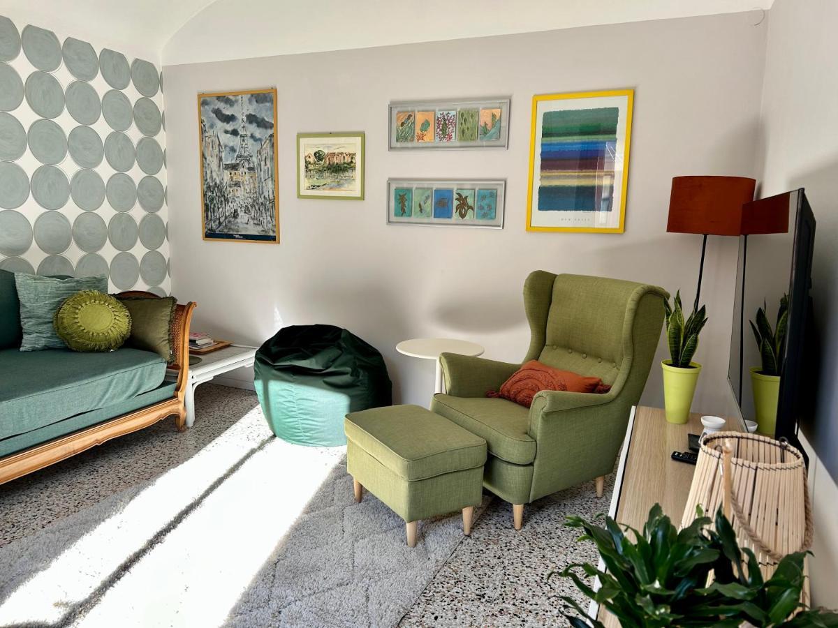 Casa Mafalda Trilocale In Centro Biella Buitenkant foto