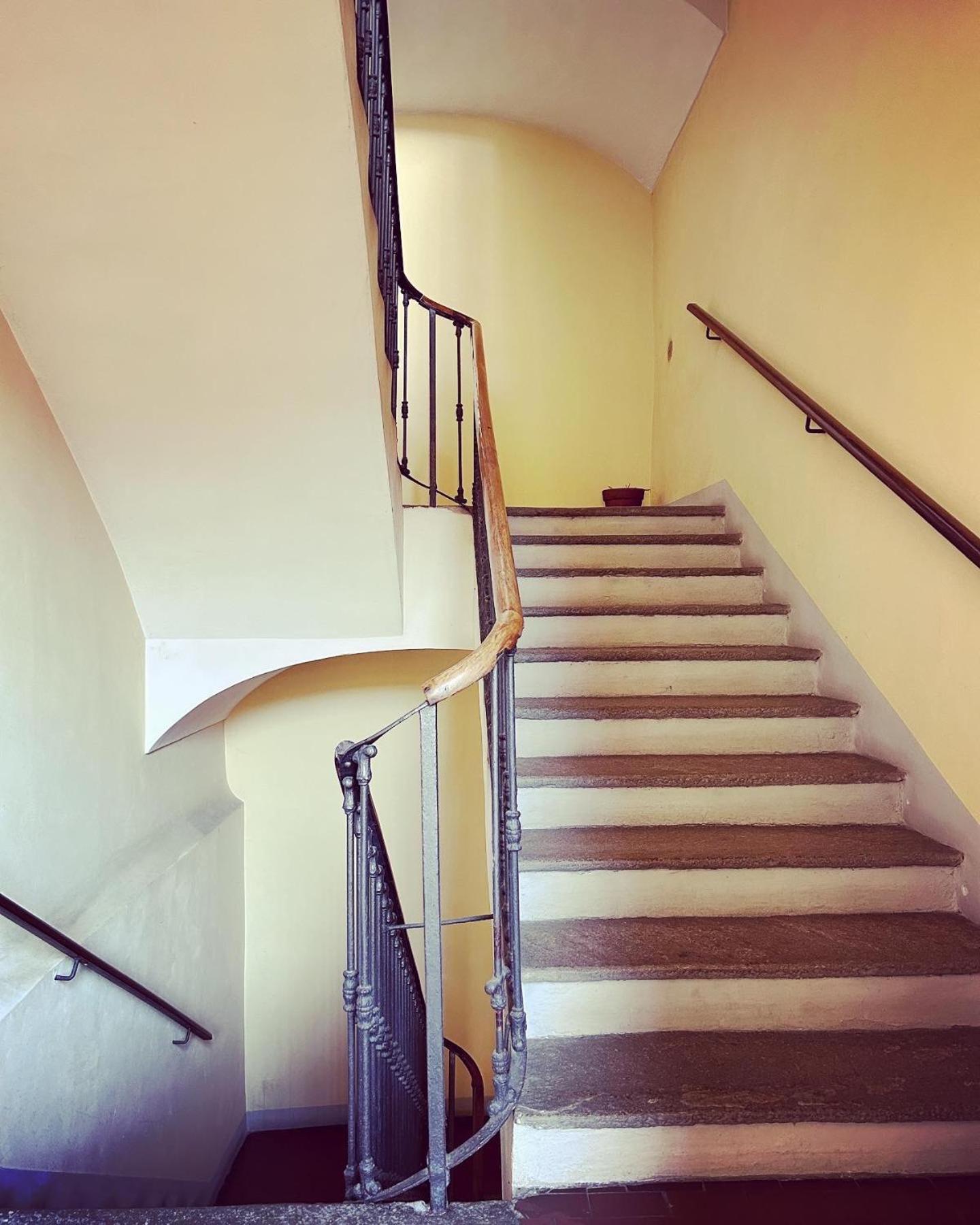 Casa Mafalda Trilocale In Centro Biella Buitenkant foto